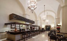 Parador De Turismo De Leon